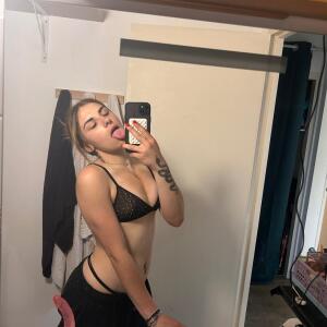 Mia_louve mym