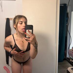 Mia_louve mym