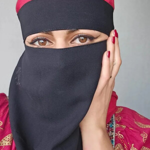 Mianiqab mym