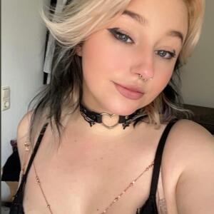 Miasophie_e mym
