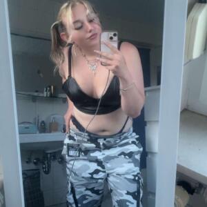 Miasophie_e mym