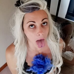 Milf_of_twins_ mym