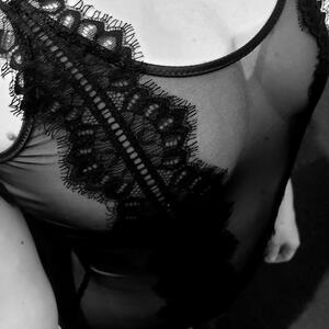 Miss_capucine_feet mym