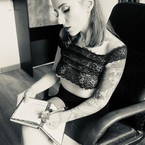 Miss_lou_savage mym