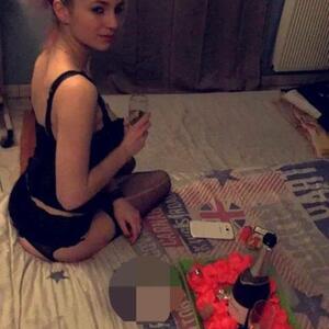 Miss_selena_body mym