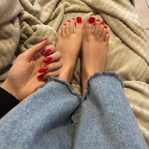 Monika_feets_ mym