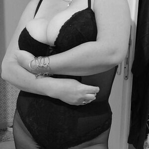 Moony_pussy mym