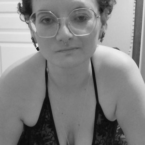 Moony_pussy mym