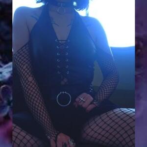 Mrs_dark_flower_slut mym