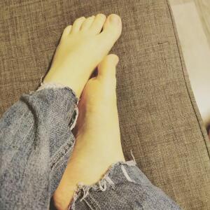 My_beautiful_feet_52 mym