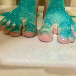 My_prettyfeetgirl mym