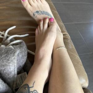 Myfeetforyou09 mym