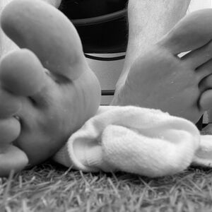 Myfeets_12345 mym