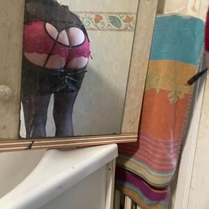 Nadege-adore-lesexe mym