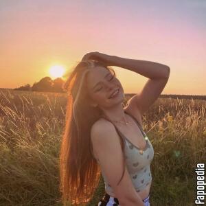 Nadinebreaty other