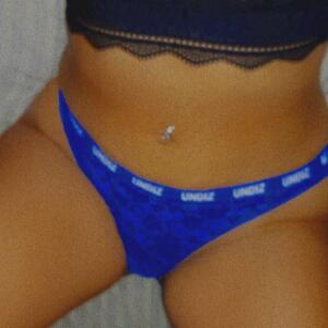 Naomie_24 mym