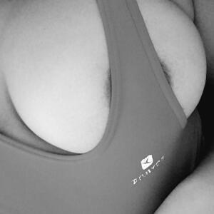 Naomie_24 mym