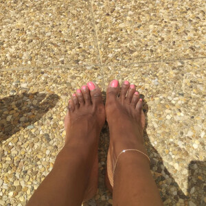 Naomiesexyfeet mym
