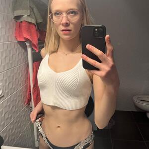 Natasha_angel mym