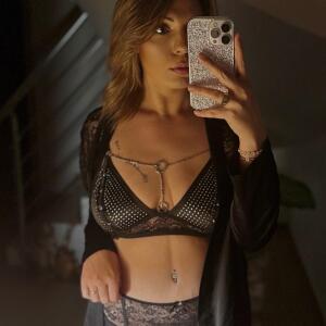 Naughty_nurse57 mym