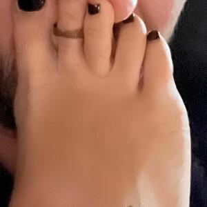 Nayla_pieds_sexxxy mym