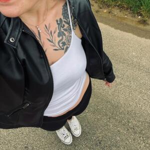Nenettebrunette_curvybody mym