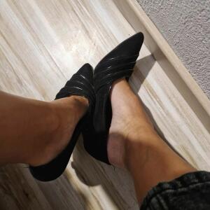 Neonastra_feet mym