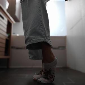 Neonastra_feet mym