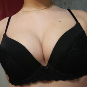 Nina_officiel_ mym