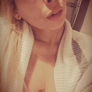 Nina_s_h_o_w mym