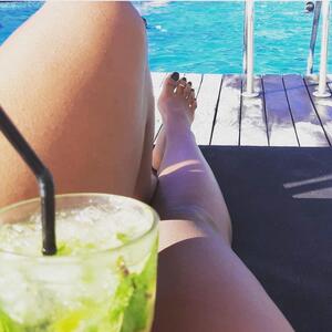 Ninasky_karibean_feet mym