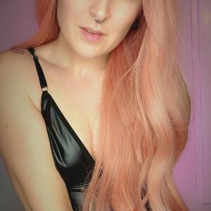 Nude_peachmel_sexy mym