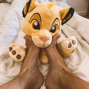 O_feet mym