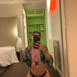 Oceane_neily mym