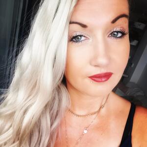 Olivia_34_ mym