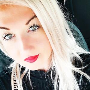 Olivia_34_ mym