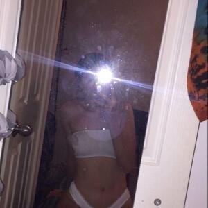 Olivia_fermando mym