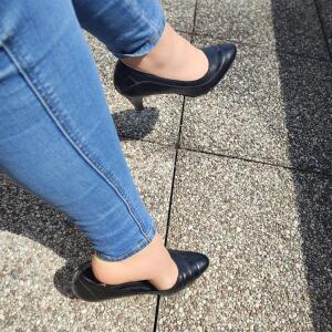 On_tiptoes mym