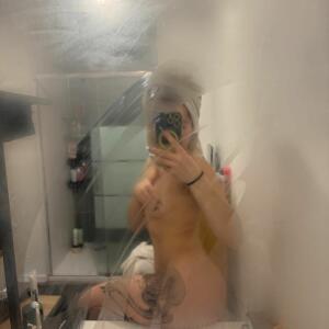 Onlylola_off mym