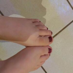 Payformyfeet mym