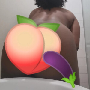 Peachcurvy_974 mym