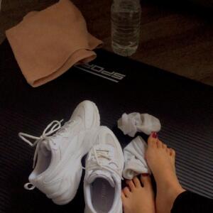 Peneloppe_feet mym
