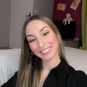 Petite_leaaa mym