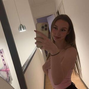 Petite_leaaa mym