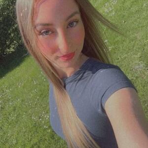 Petite_leaaa mym
