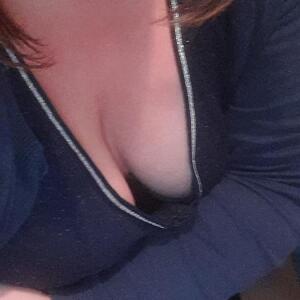 Petite_ronde_blonde_hot mym