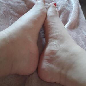 Petite_ronde_blonde_hot mym