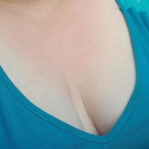 Petite_ronde_blonde_hot mym