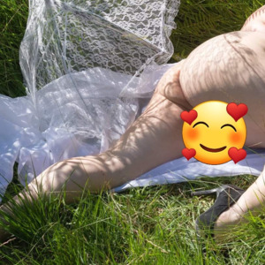 Petite_ronde_blonde_hot mym