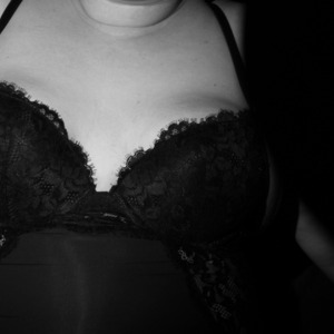 Petite_ronde_blonde_hot mym